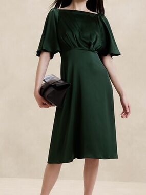 Banana Republic Factory Deep Green Dress with Short flutter Sleeves